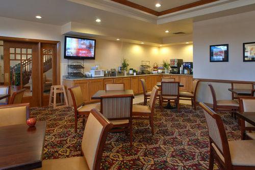 Comfort & Near Six Flags Hotel