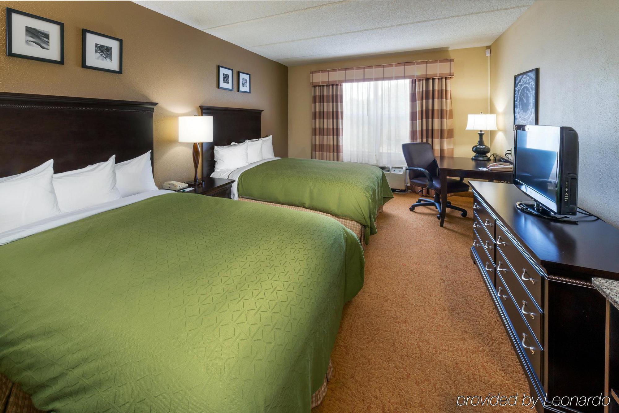 Comfort & Near Six Flags Hotel