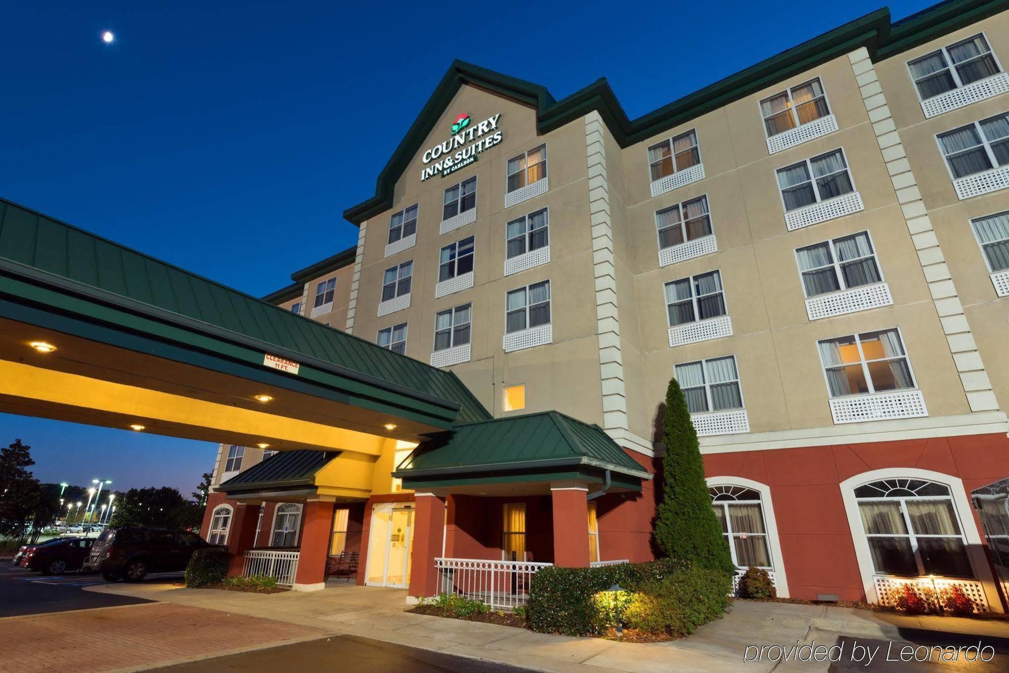 Comfort & Near Six Flags Hotel Lithia Springs